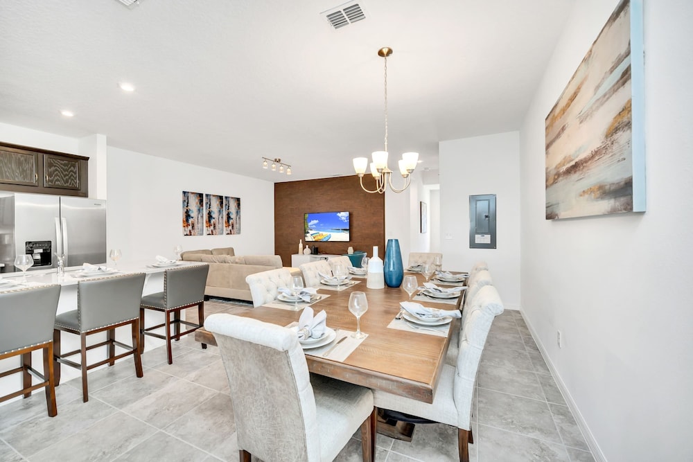 Solara Resort Home w Pool 15 min to Disney World