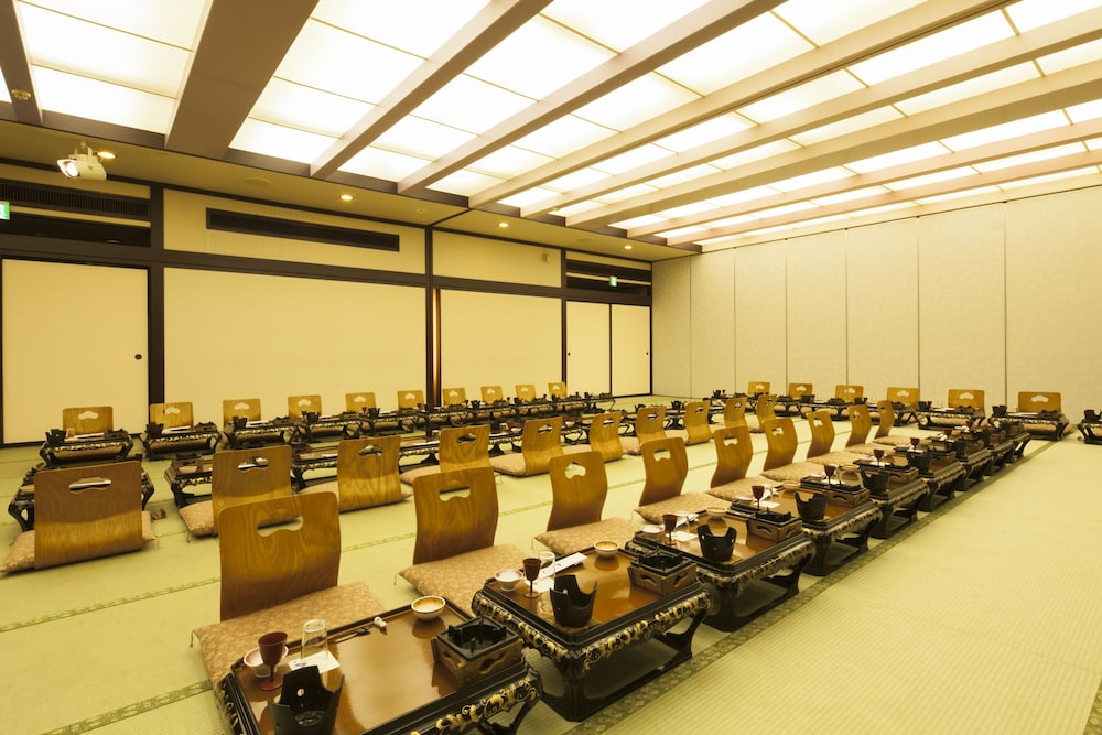 meeting & event spaces