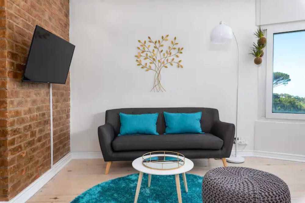 Newly Renovated Studio Apartment in Cape Town view 2