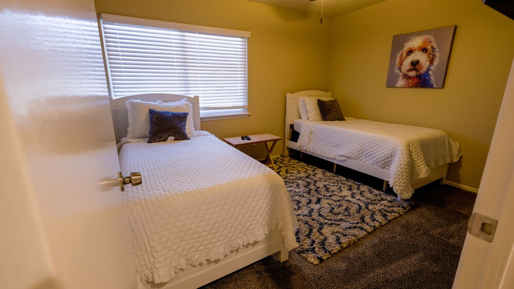 3Bdrm 2.5Bath 4Beds - Katy - Memorial - Image 2
