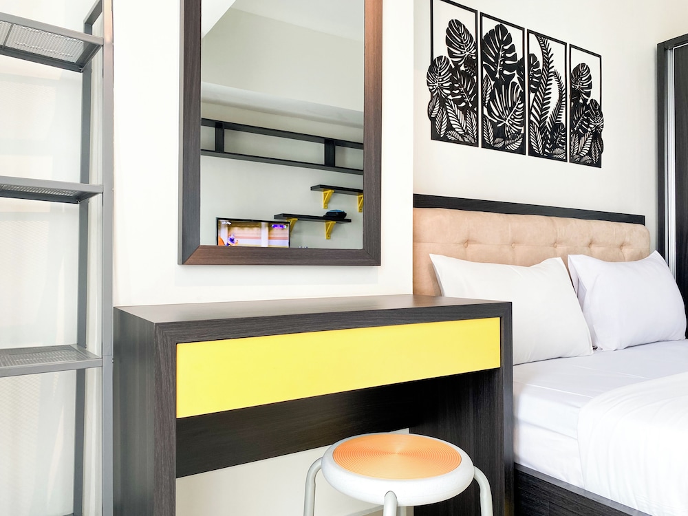 Monochromatic Studio At Lrt City Bekasi Apartment