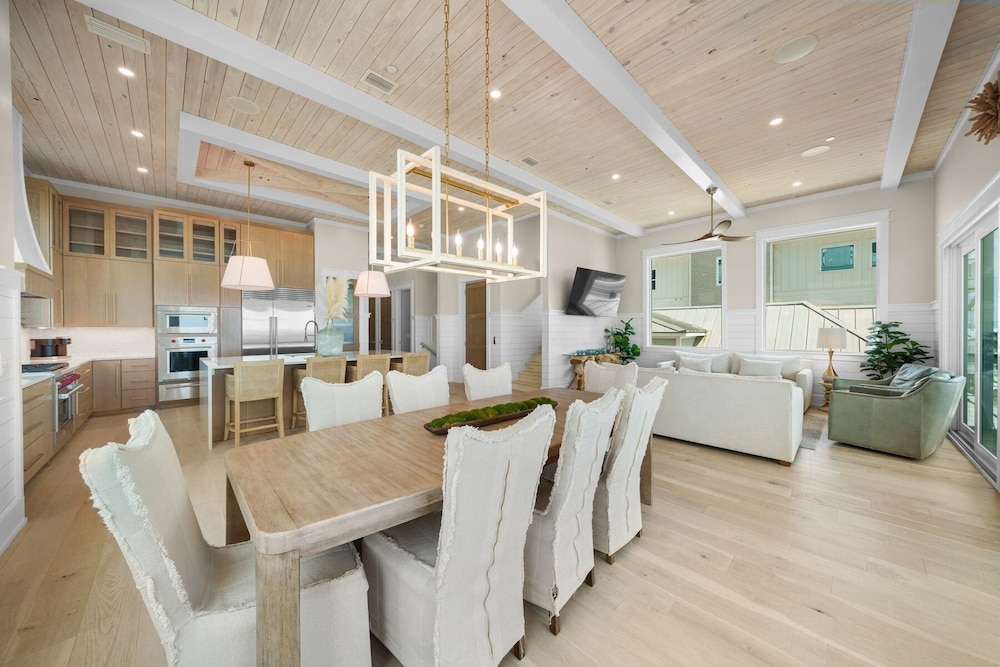 Laguna Sunset 7 Bedroom Home