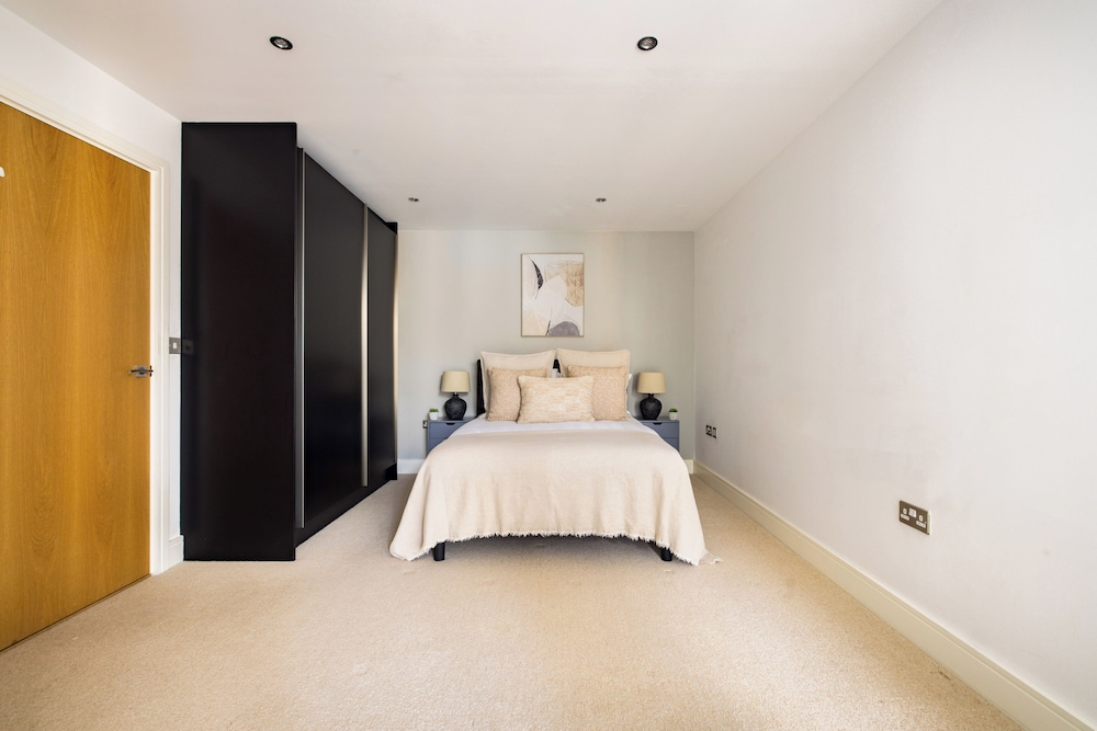 Modern 1 bed flat in Greenwich