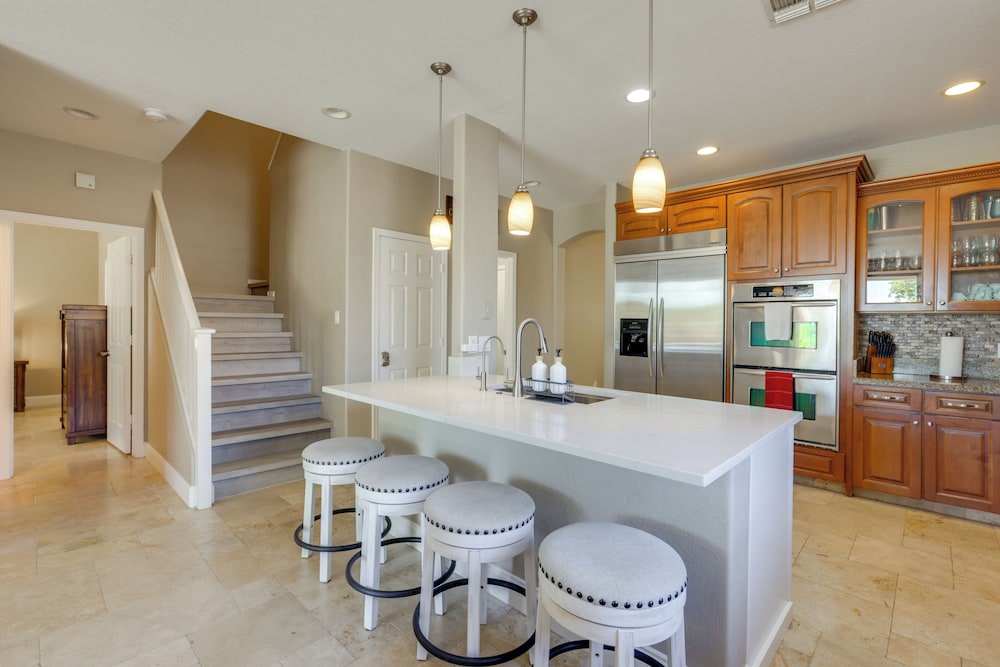 Private Yard & Fairway View: Phoenix Golf Retreat!