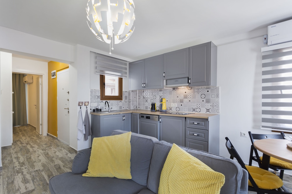Alp Suites Limon