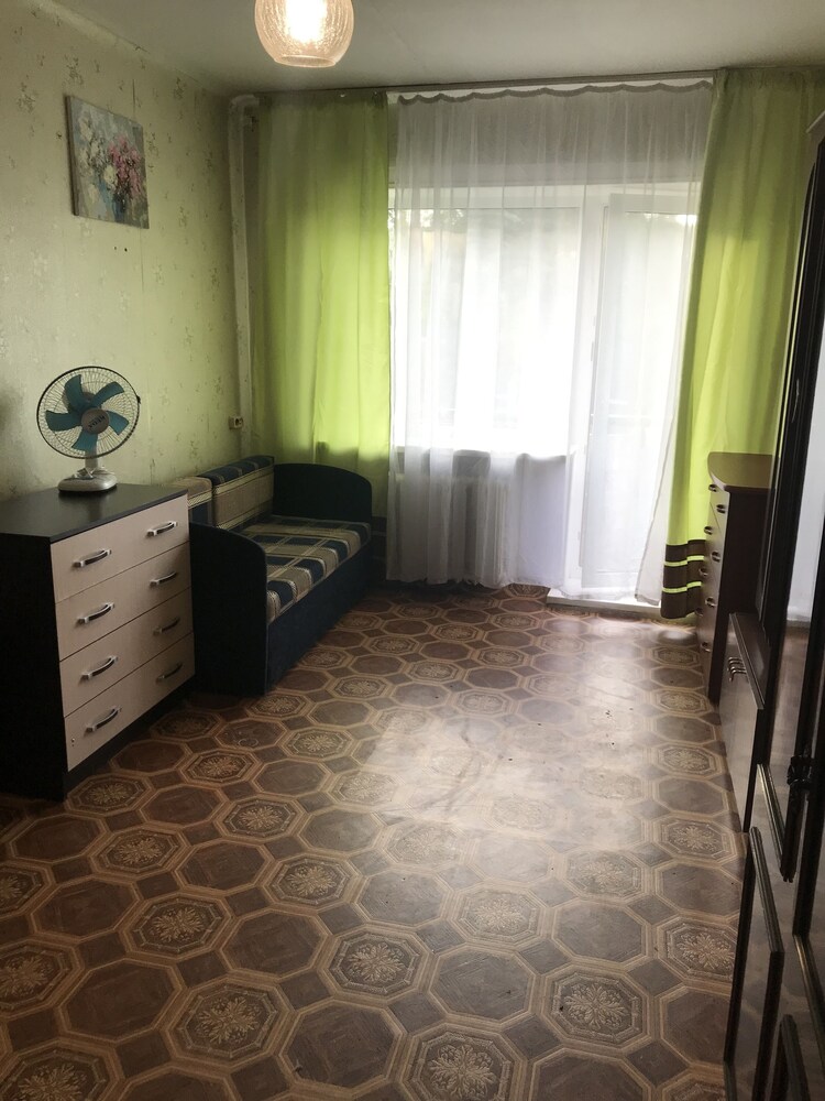 Apartment on Alleya Truda 3 view 2