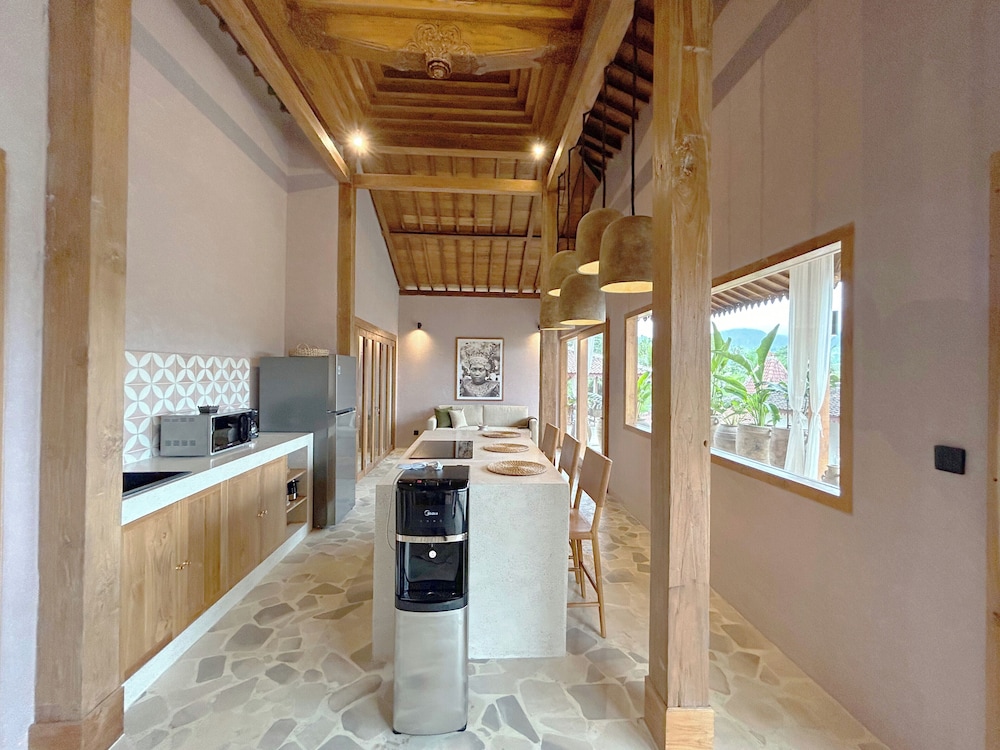 Tebola Joglo Villas