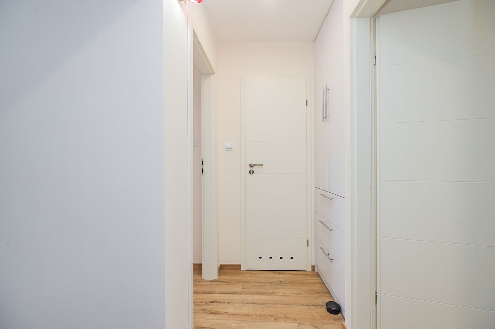 ShortStayPoland Bonifraterska B149 view 5
