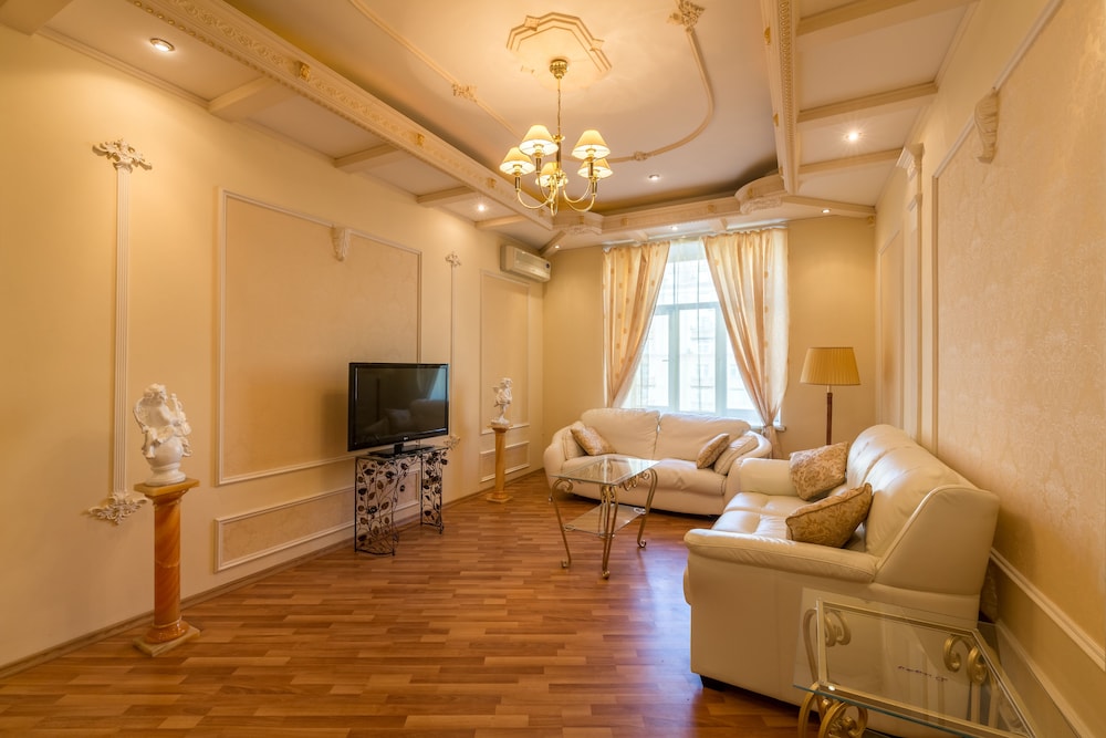 Lakshmi Apartment Great Classic