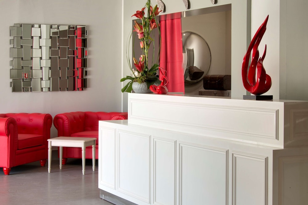 Grand Hotel Des Sablettes Plage, Curio Collection By Hilton