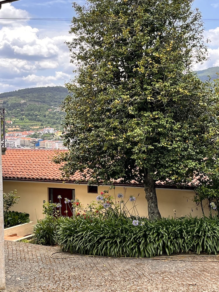Nomad s Country - Cimo de Vila The Garden House