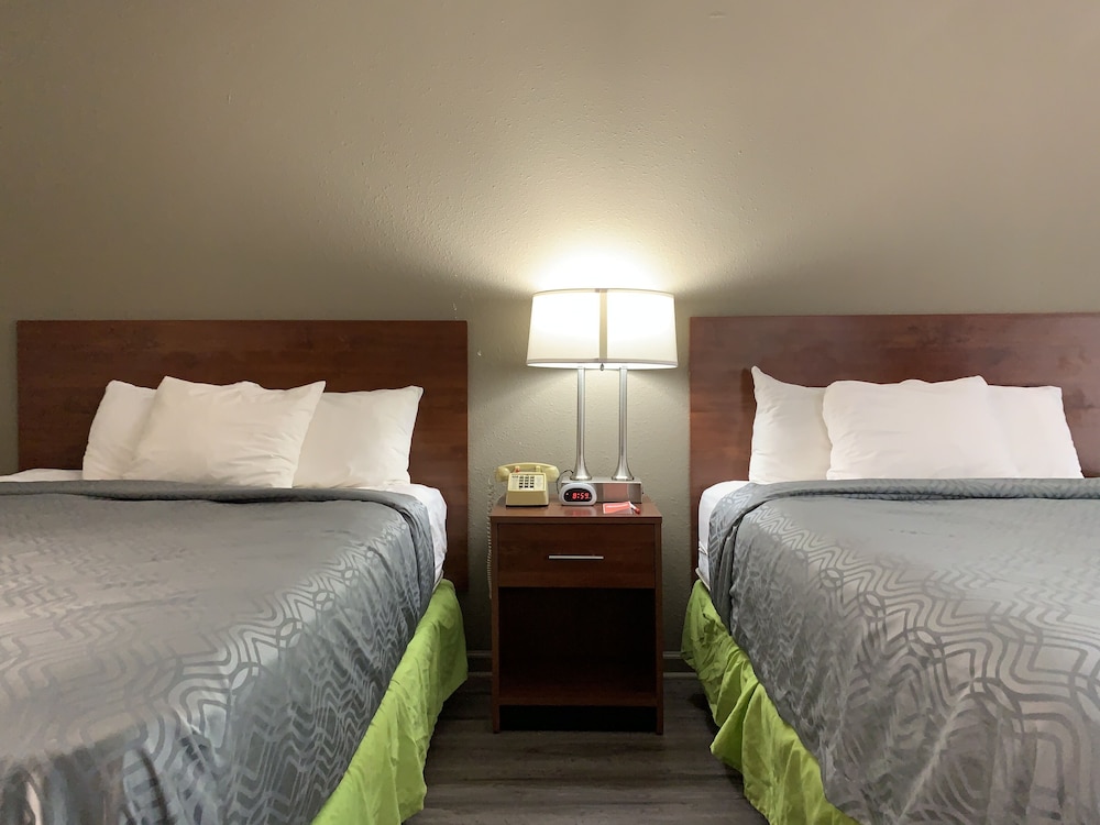 Econo Lodge Troy