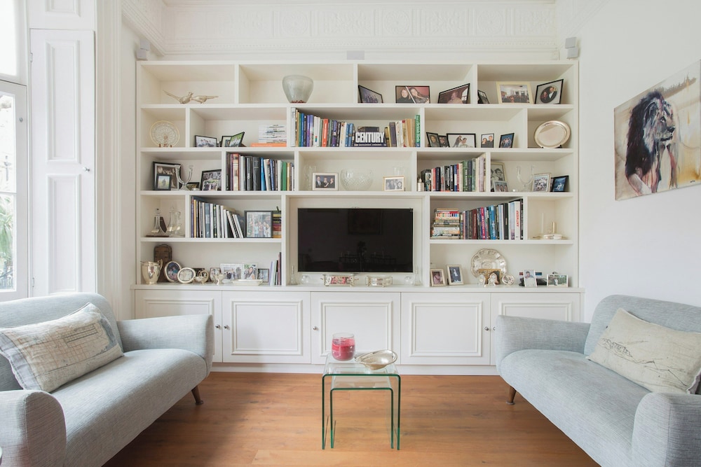 Courtfield Road II by Onefinestay