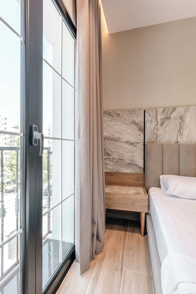 Trident Residence