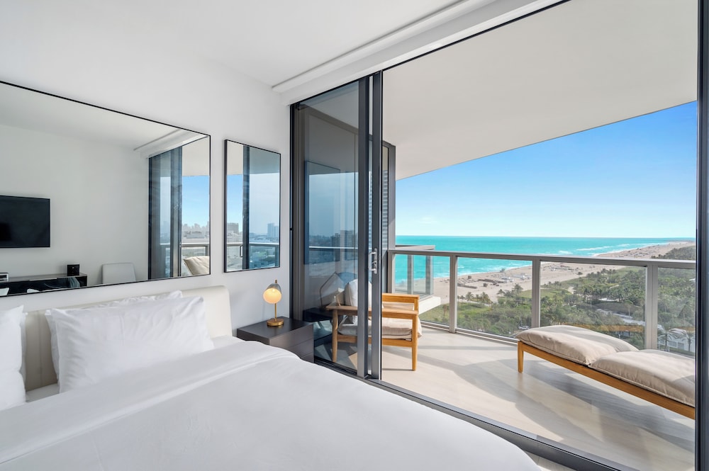 Luxury Vacation Rentals in South Beach by LRMB