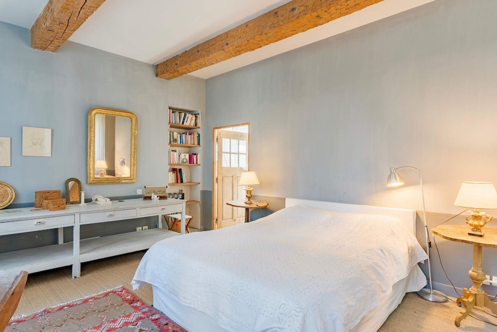 New Bastide Couronne d Aix Luxury in Aix-en-provence A Sophisticated Retreat for Families and Friends