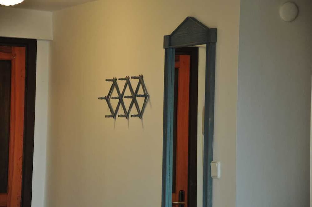 Palm Court Suites - Image 15