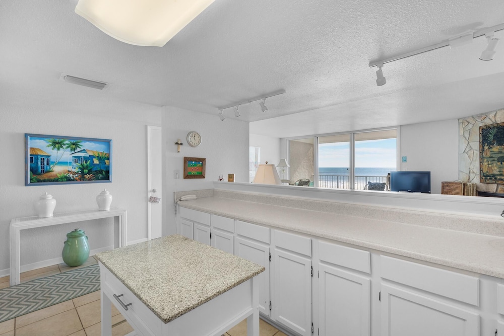 Starboard Village 423