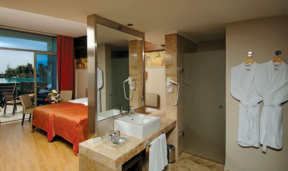 Commodore Elite Suites & Spa - All Inclusive - Adult Only