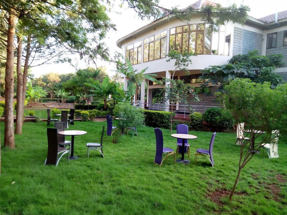 Green Hills Lodge