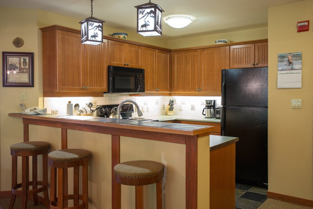 Eagle Springs East - 2 Bedroom Condos in Solitude UT