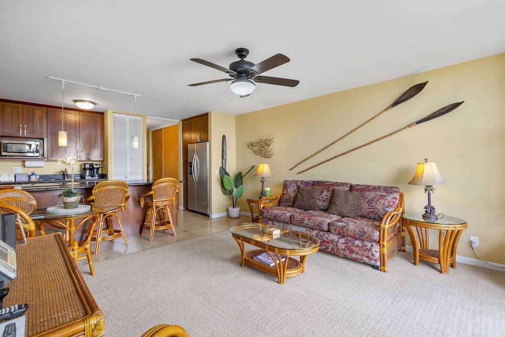 Maui Vista 1-308 - Steps From the Beach, Renovated, Ocean Views, New Windows, AC