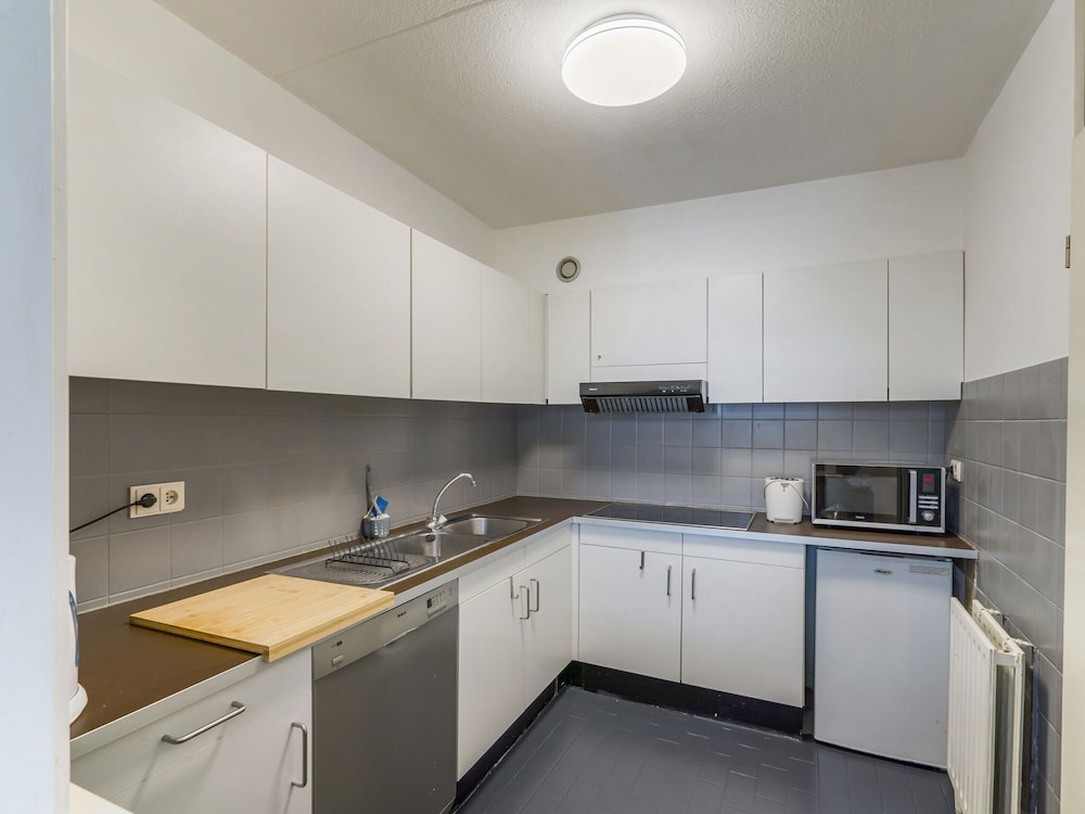Pleasant Apartment Near the Beach
