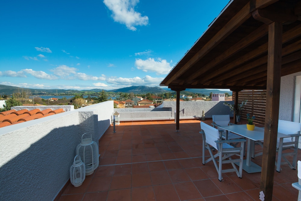 Regalo Apartments