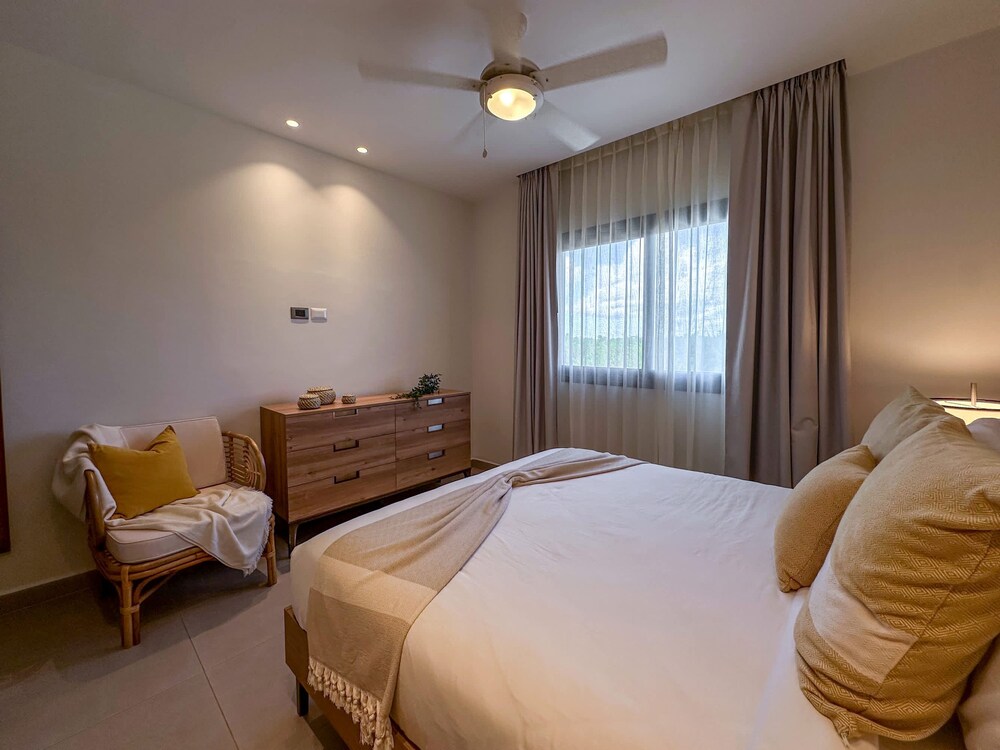 Fantastic new Golf View Apartment