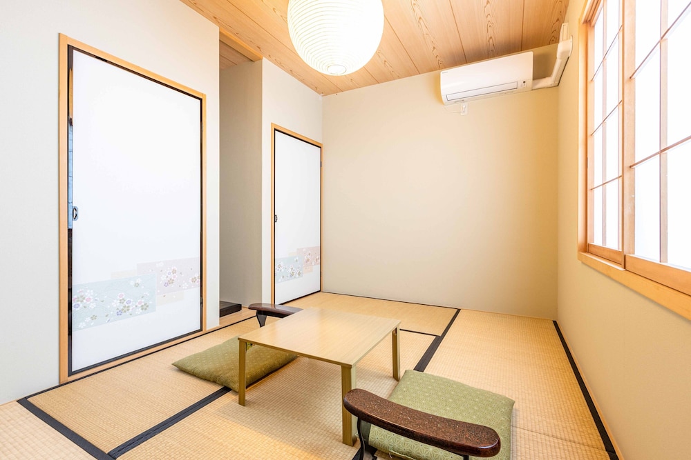 add chaganju - Hostel