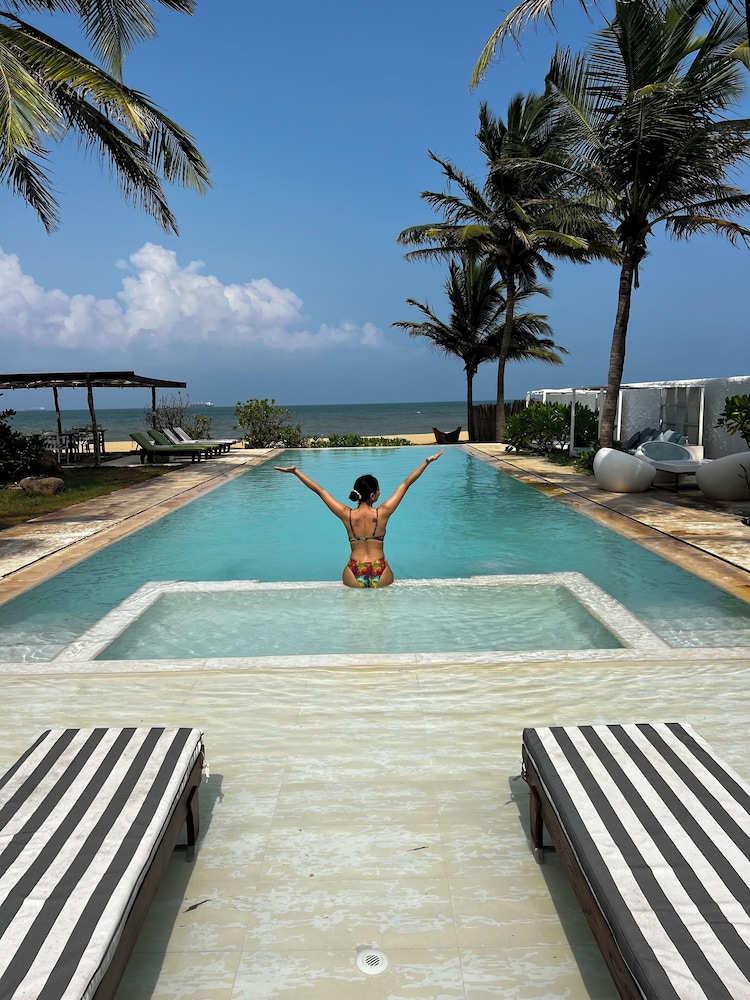 Dolphin Beach Resort