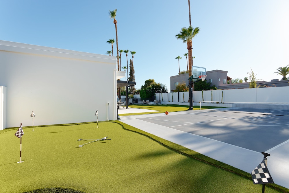 D&G Retreat-resort Style Backyard-north Scottsdale