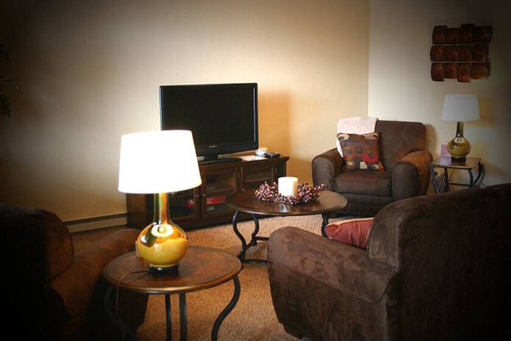 3BR Avalanche Chalet at Terry Peak With Hot Tub view 3