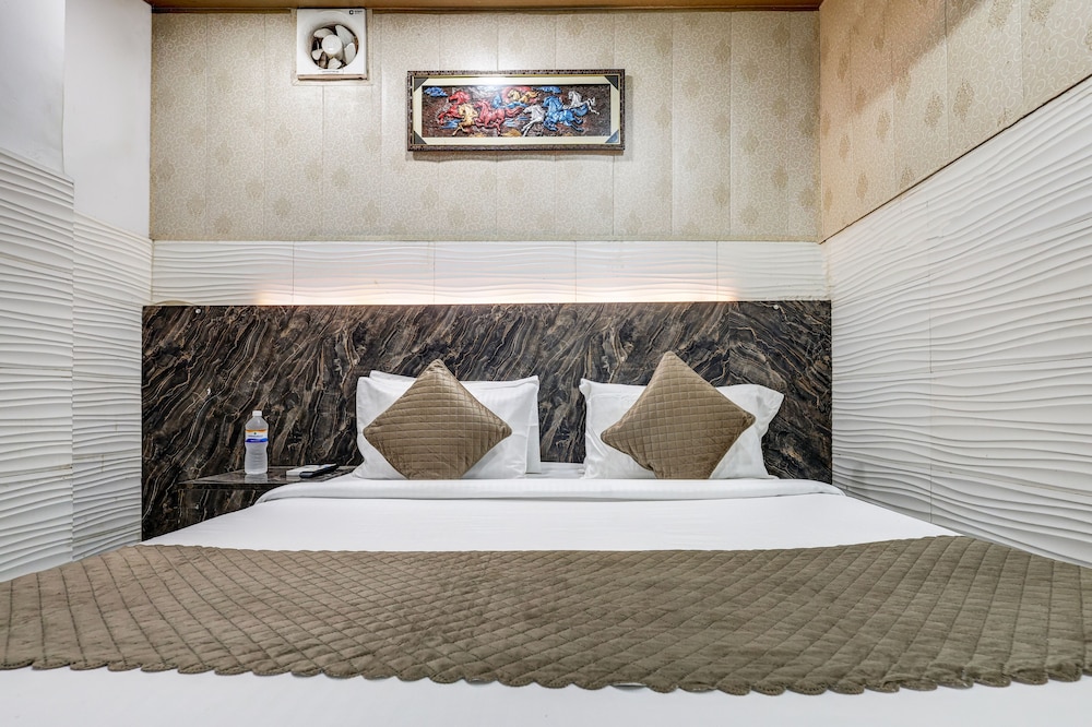 Hotel Revive By The Premium Villa