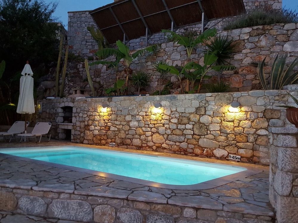 Rathimata villas