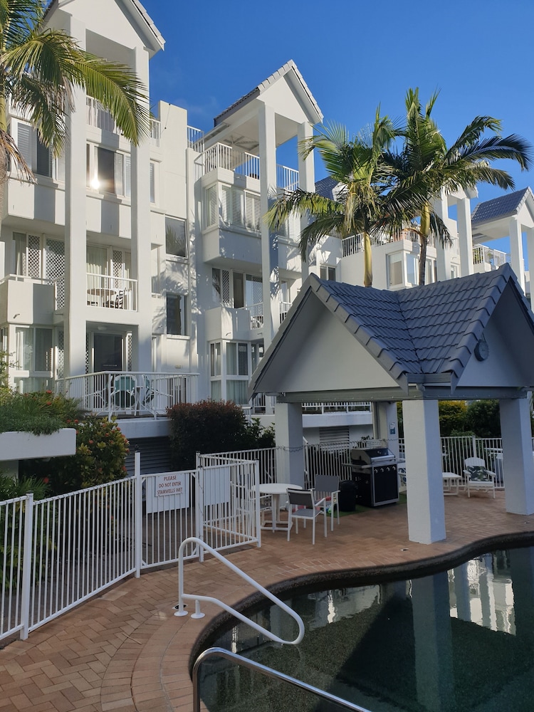 Coolangatta Vacations - The Bay Apartments - Property Image 7