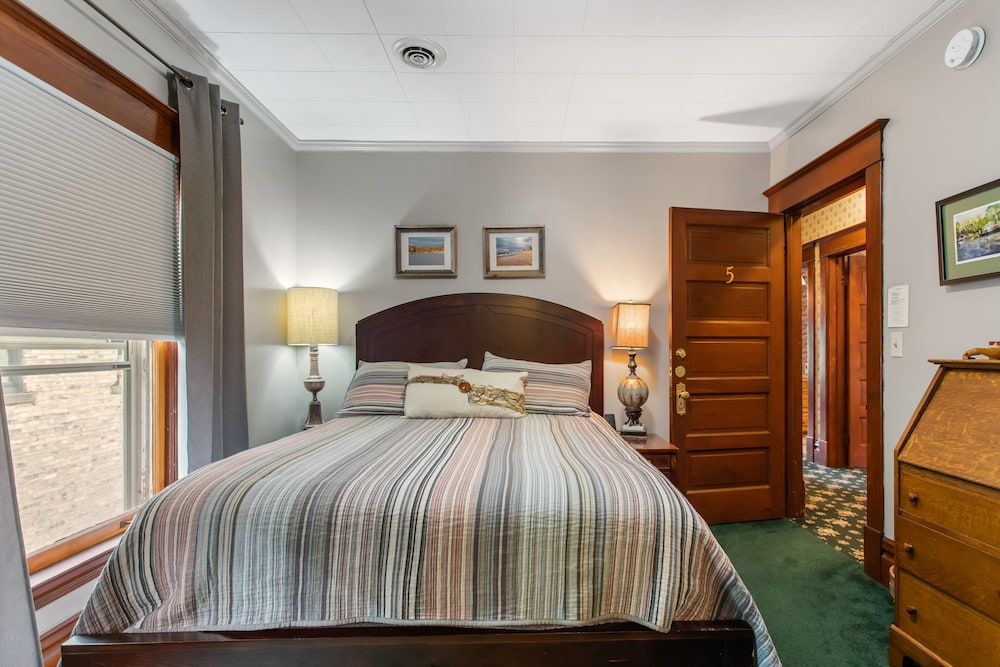 The Inn of Saugatuck