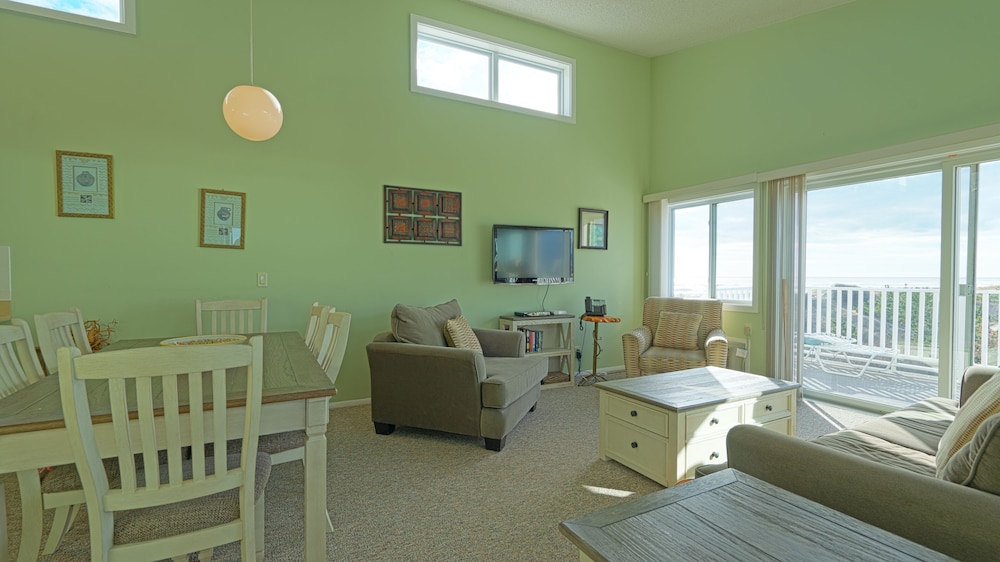 Sea Crest Resort