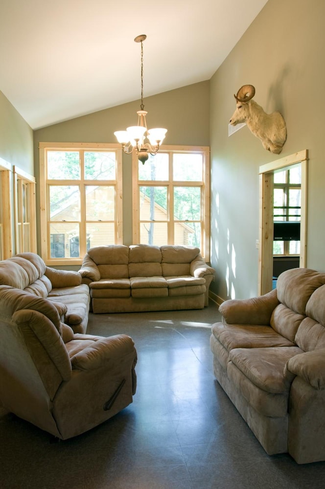 Rockwell Lake Lodge - Property Image 30