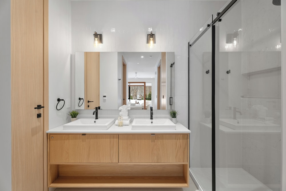 Ostrya by Tremblant Platinum