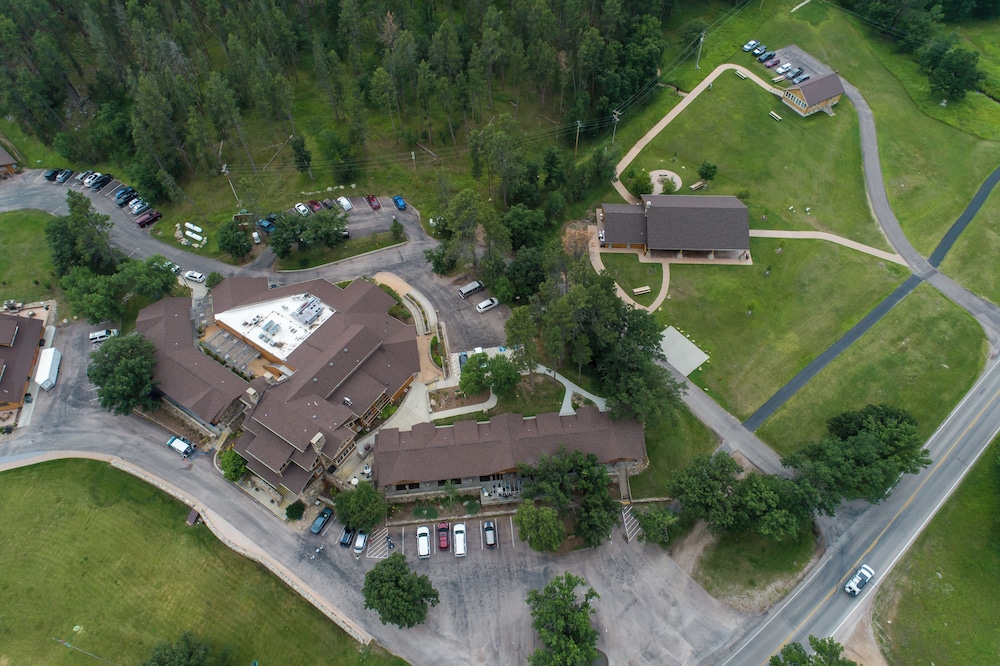 State Game Lodge at Custer State Park Resort