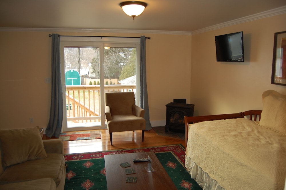 Cranmore Inn
