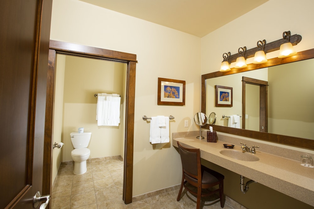 Rockwell Lake Lodge - Property Image 22