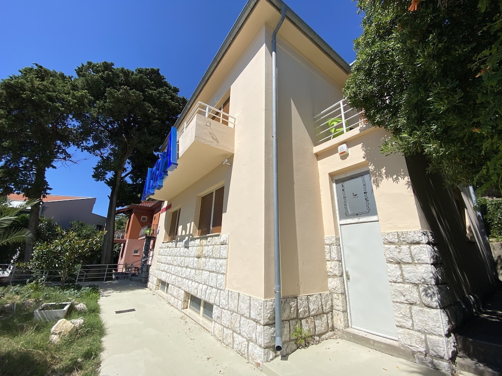 Integrated Hotel Arbia - Villa Magdalena view 5