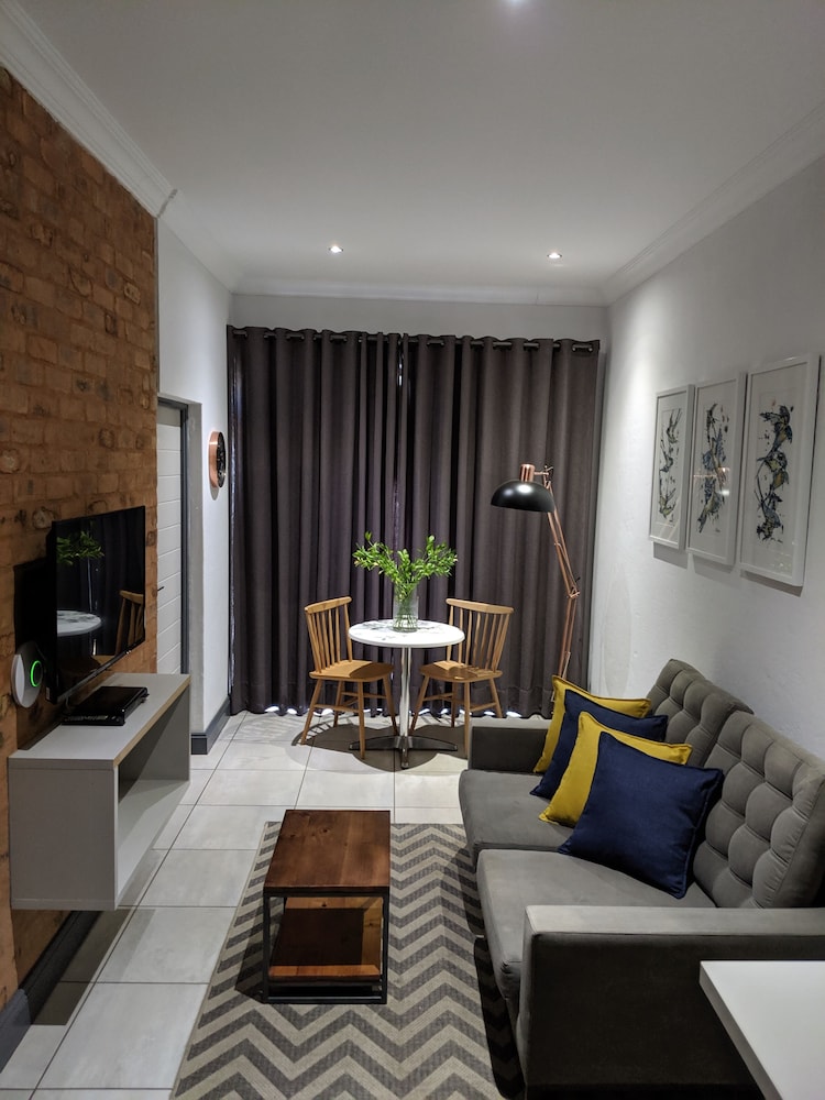 Junction 502 Apartments