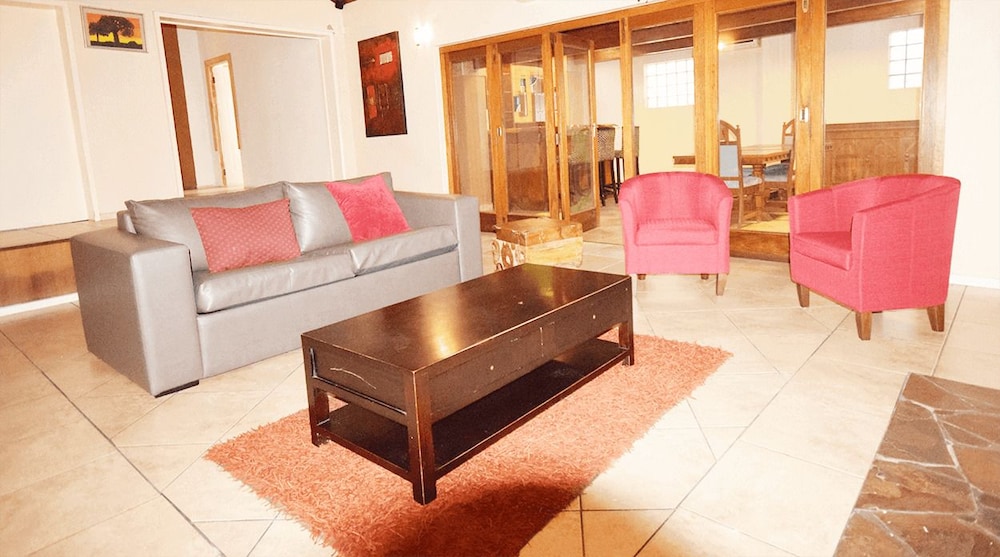 Lacasa Bellville Guesthouse view 3