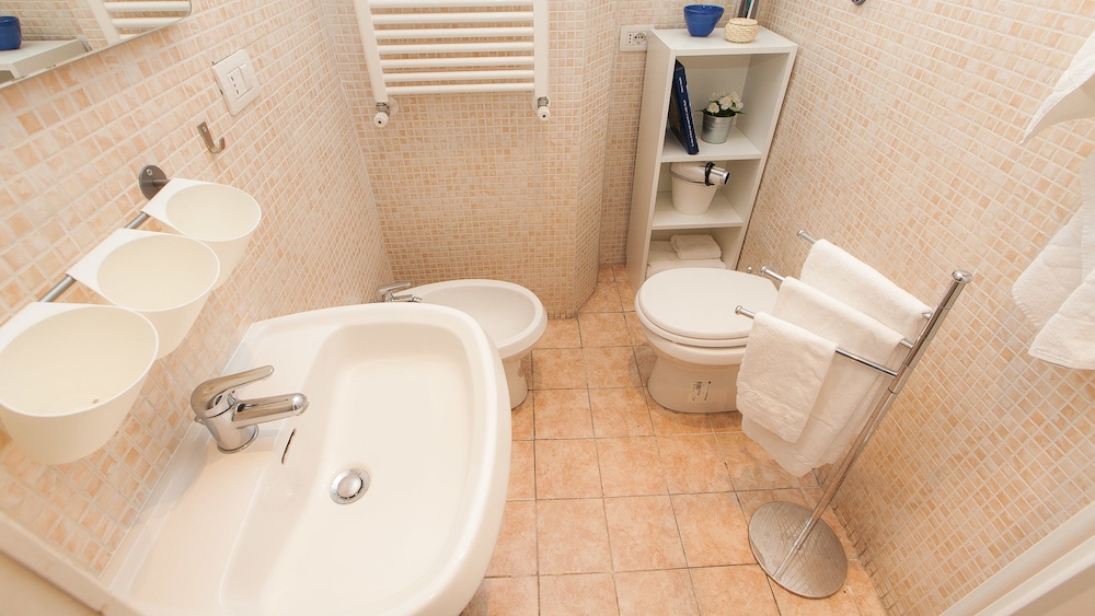 Rental in Rome Arenula Balcony