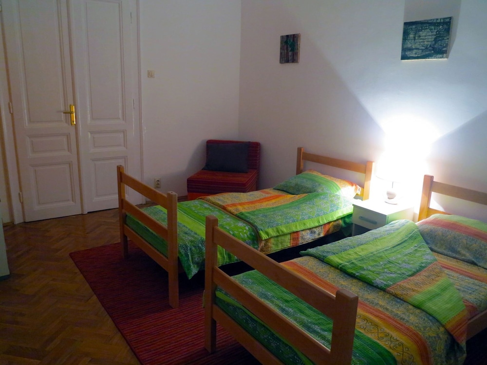 Photo 29