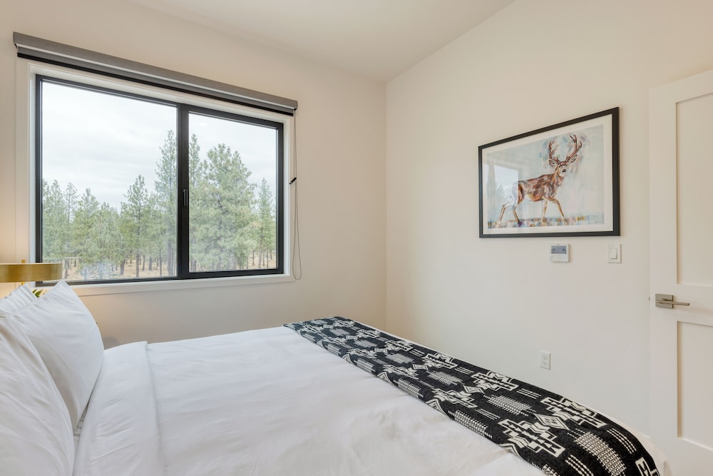 The Aerie Suites by AvantStay – Modern Comfort with Mountain Views view 2