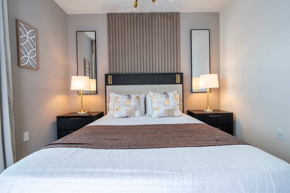 Luxury Private Pool Themed Rooms Close to Disney 1282